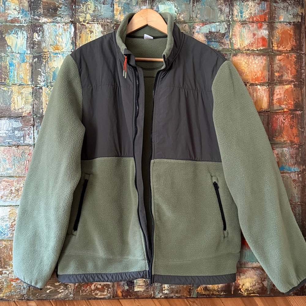 Ozark Trail Olive Green and Dark Gray Lightweight Fleece Jacket